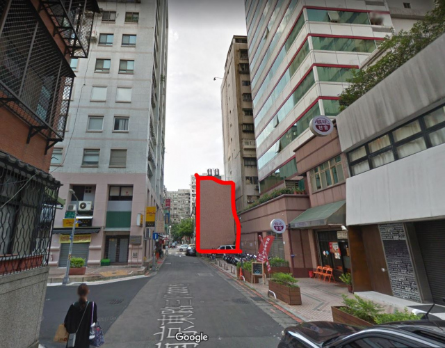 台北市長春路南京東路三段223巷路口獨棟三層樓高戶外看板出租